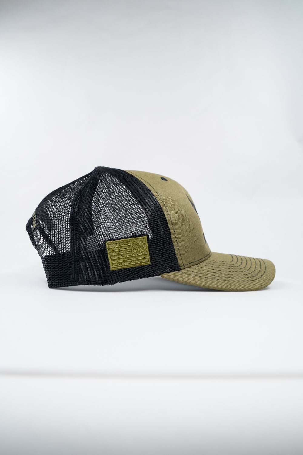 Resilient Signature Hat